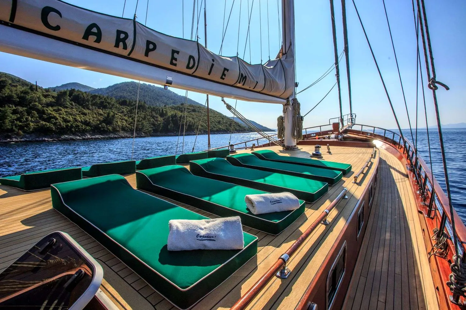 yacht-576802
