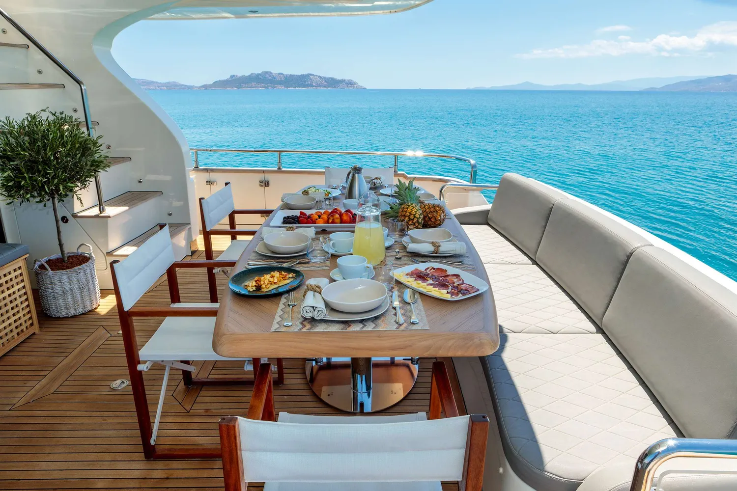 yacht-596746