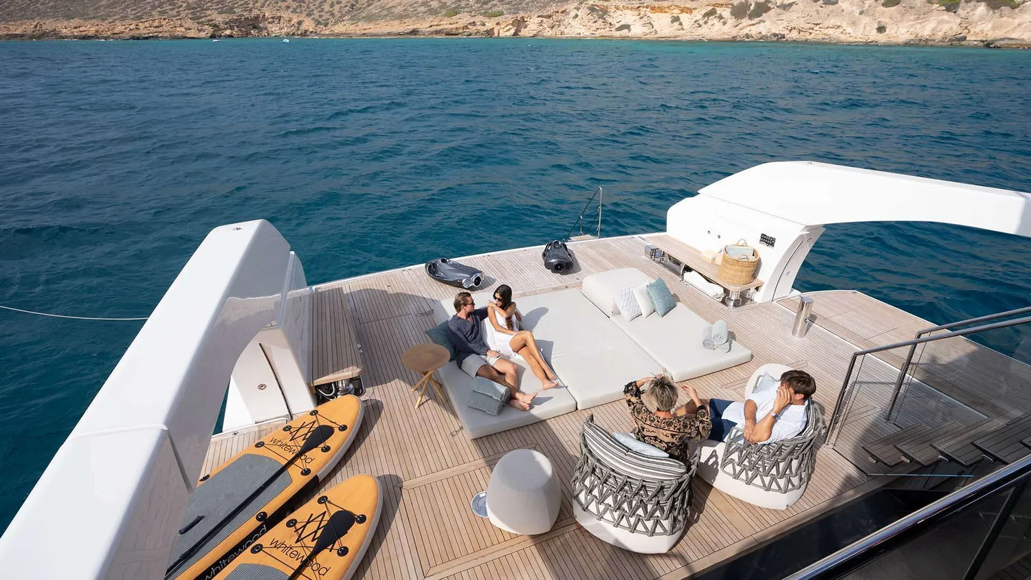 yacht-550209