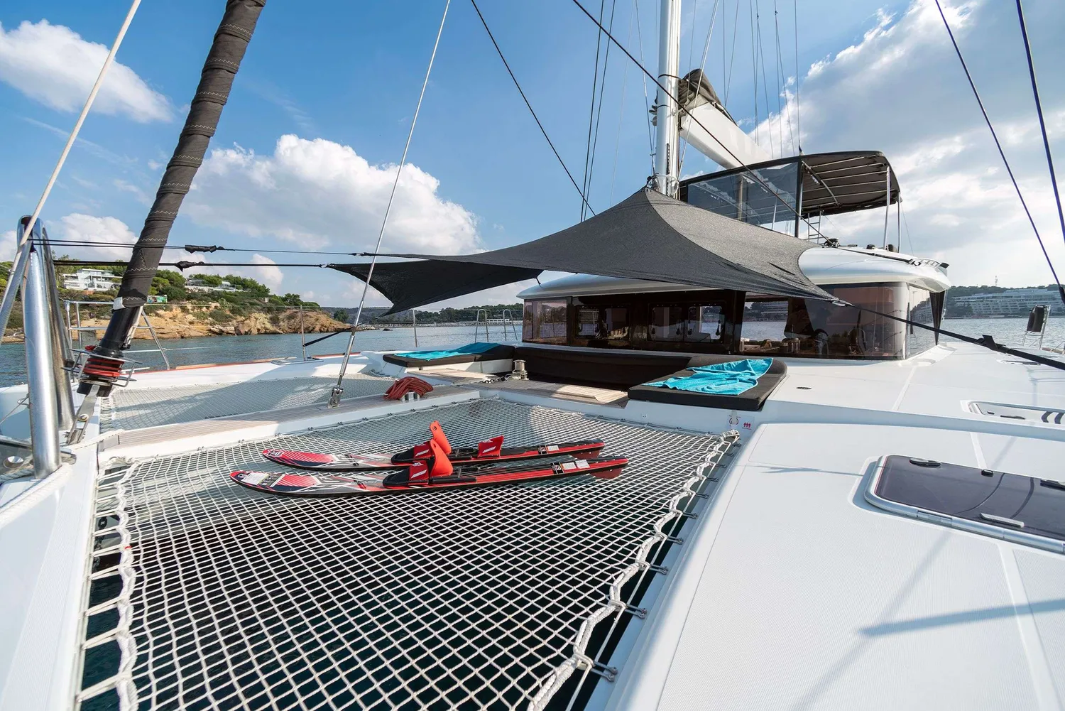 yacht-585243