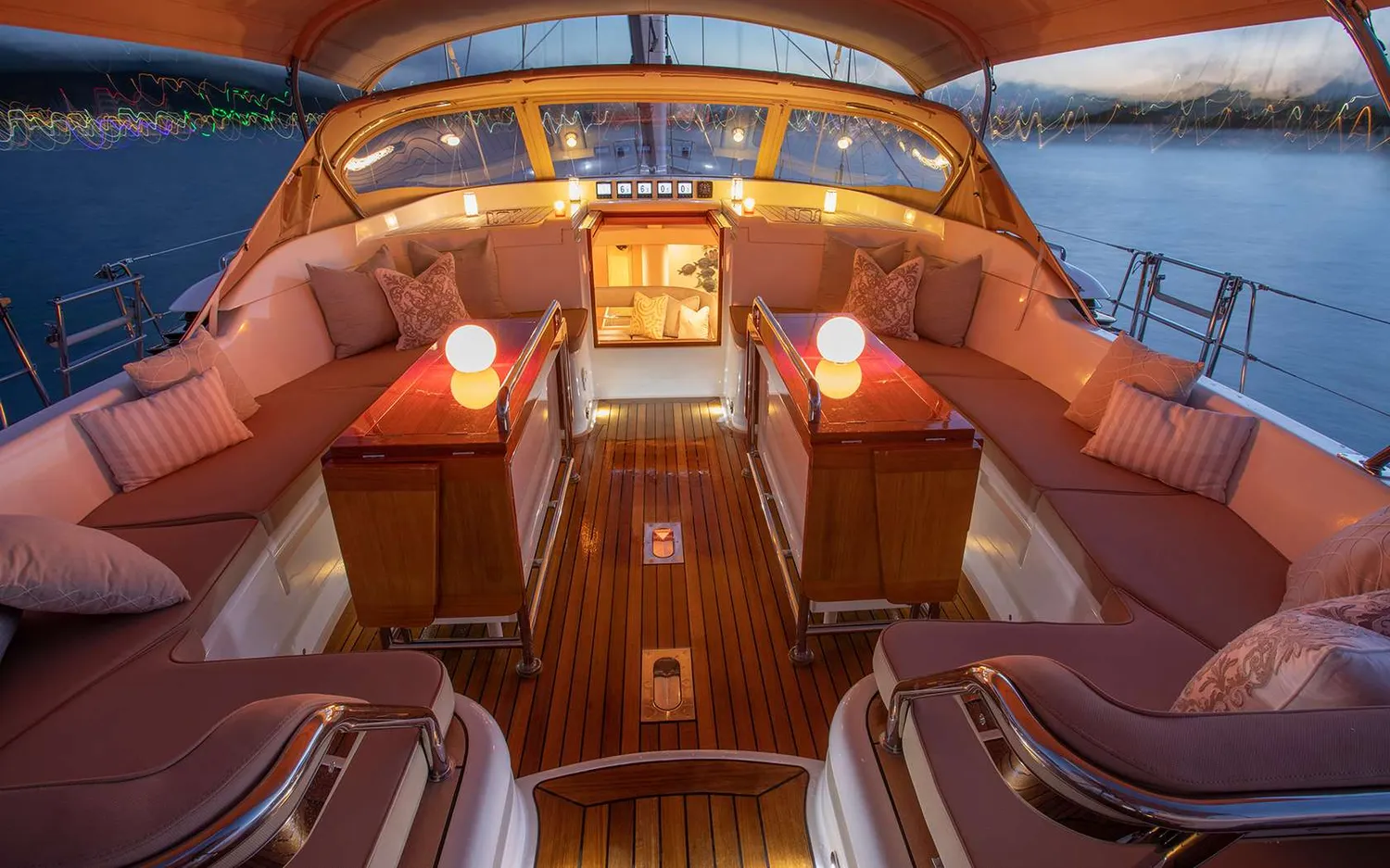 yacht-550336