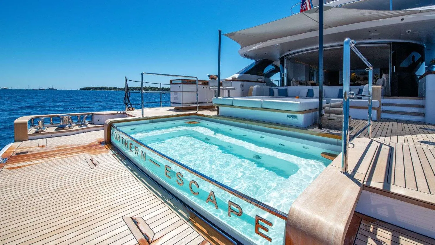 yacht-549886