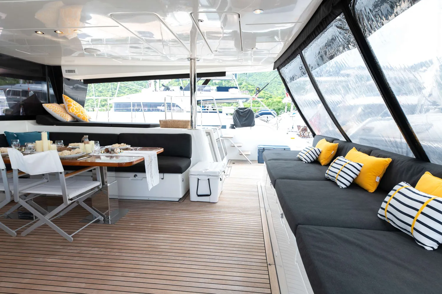 yacht-563206