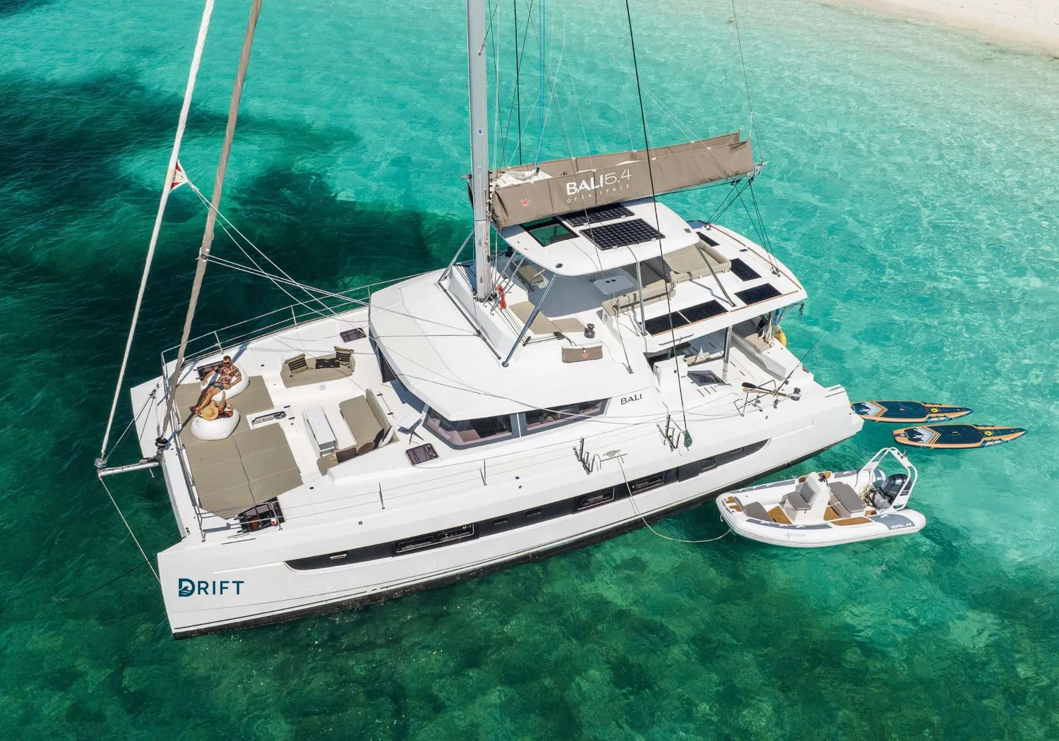yacht-596263
