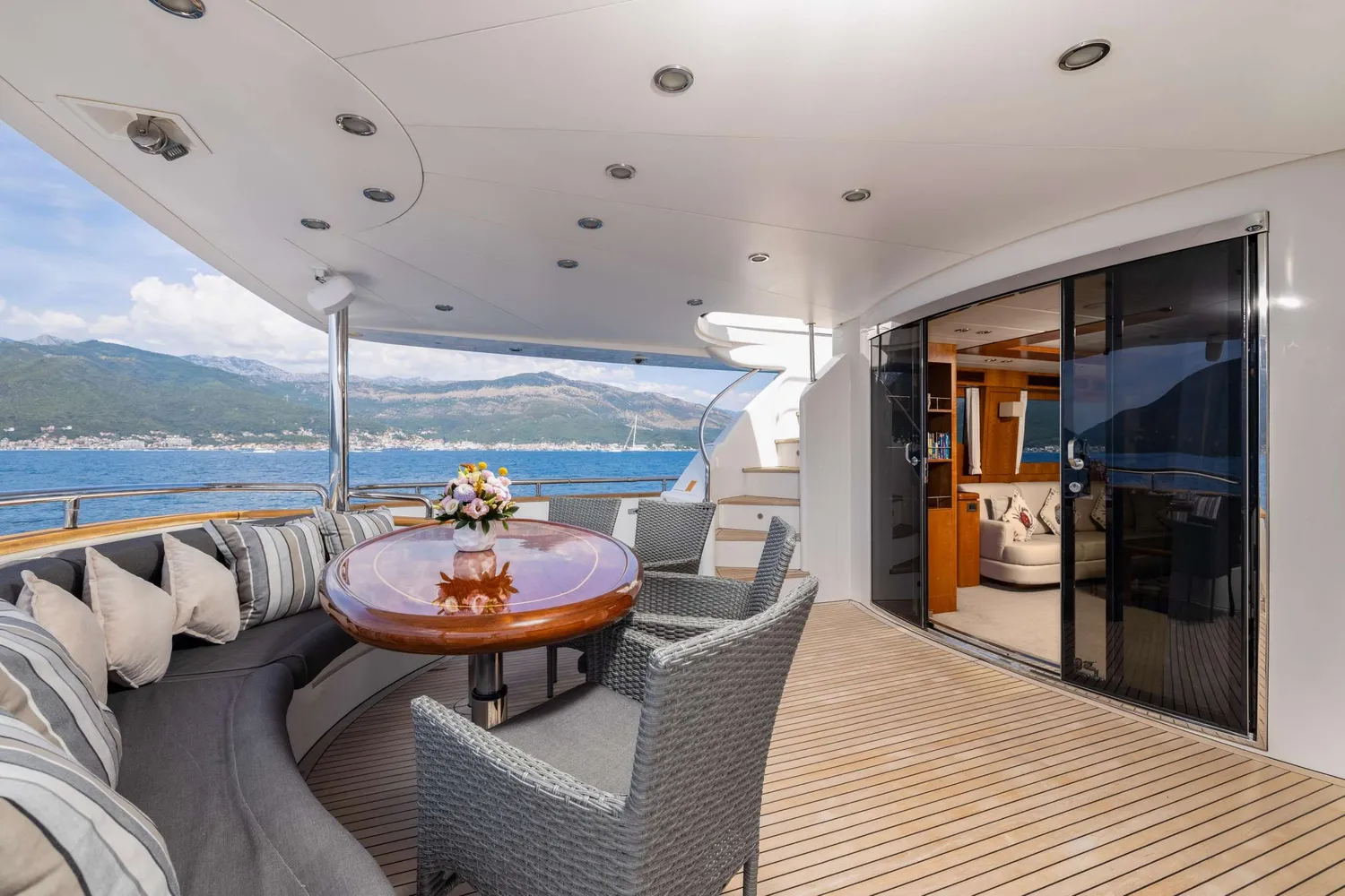 yacht-576949