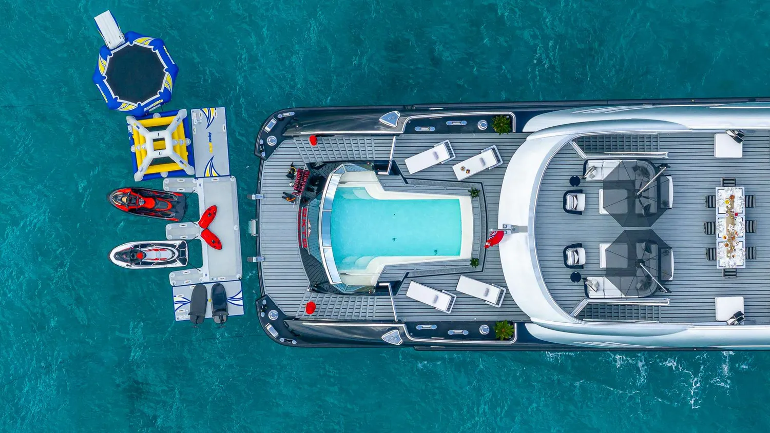 yacht-565411