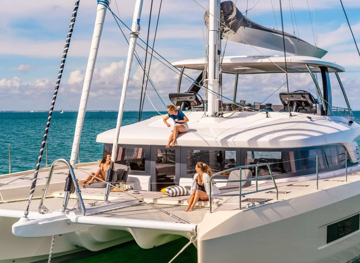 yacht-567817