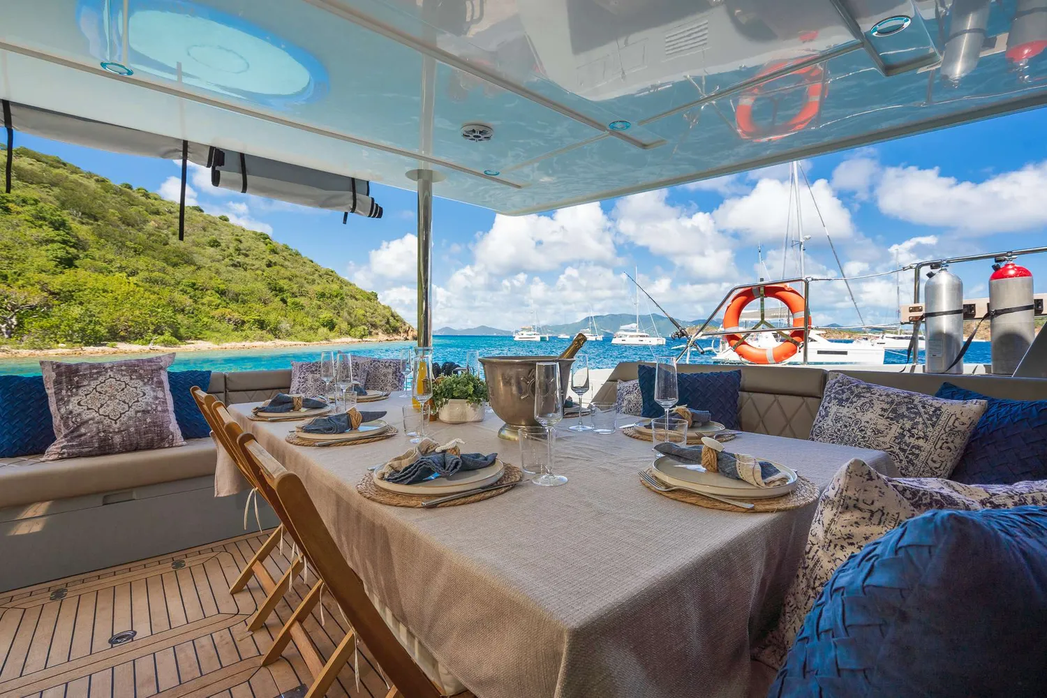 yacht-584299