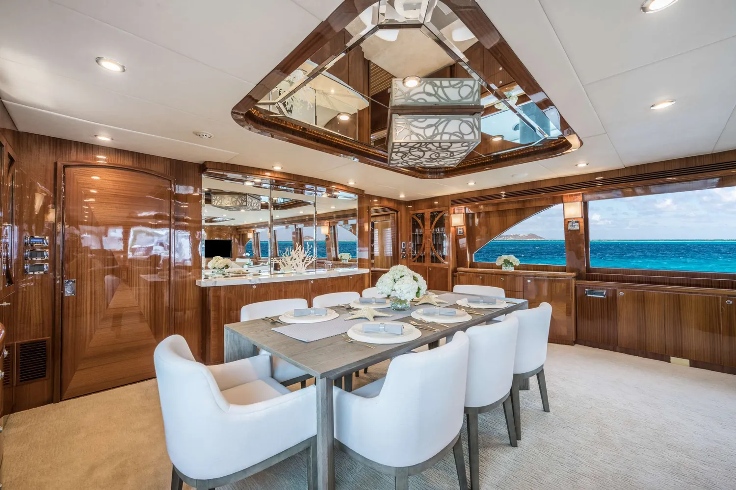yacht-568399