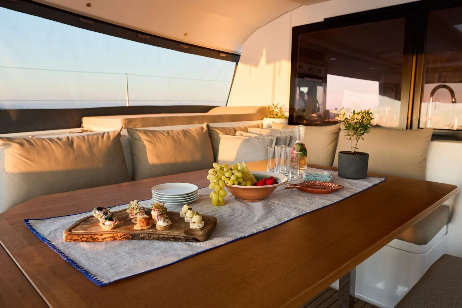 yacht-571333