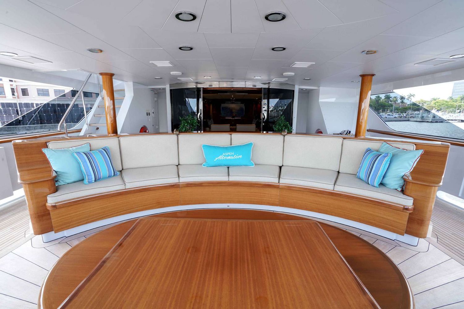 yacht-554710