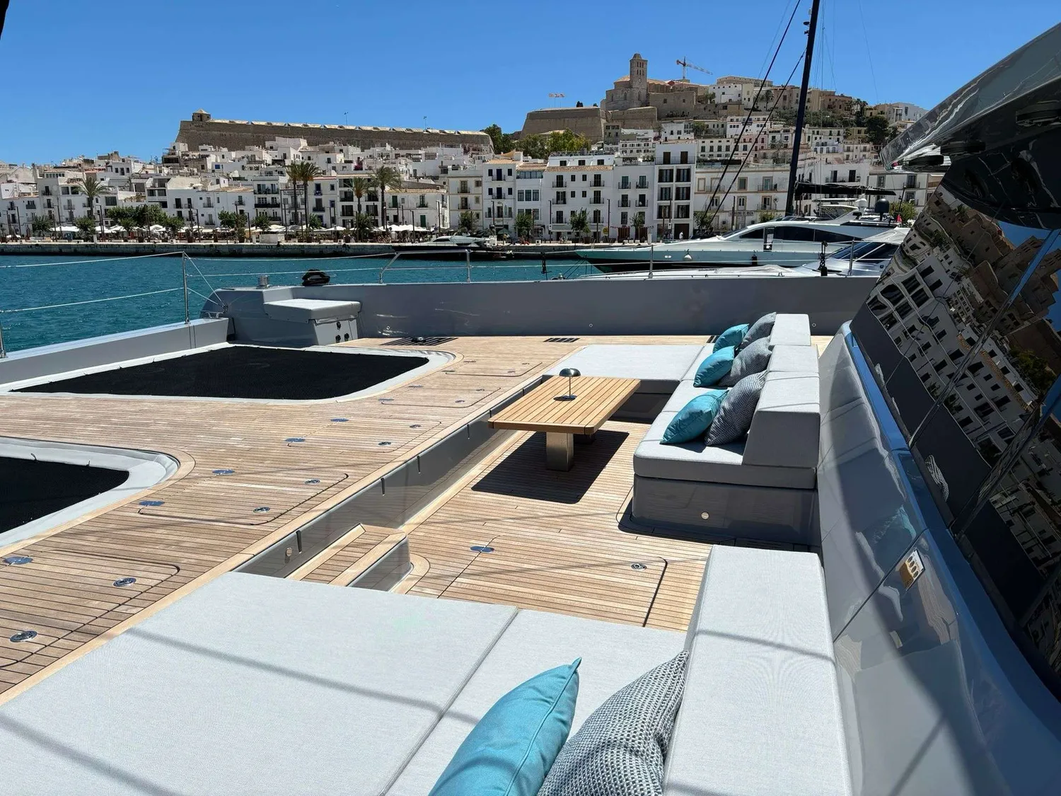 yacht-569887