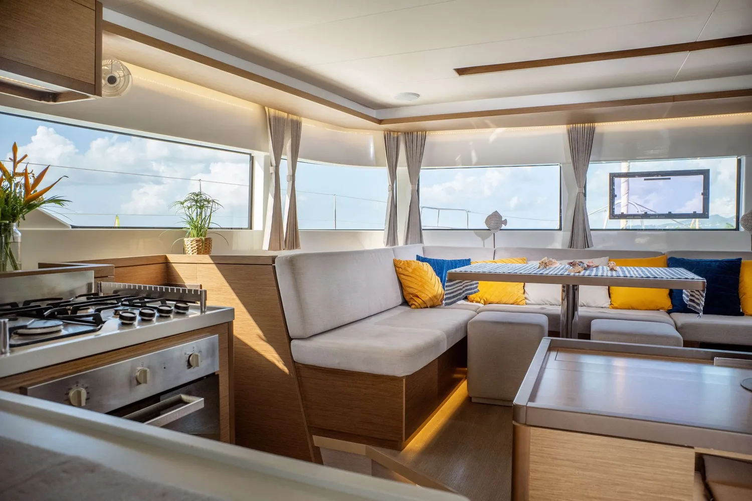 yacht-583147