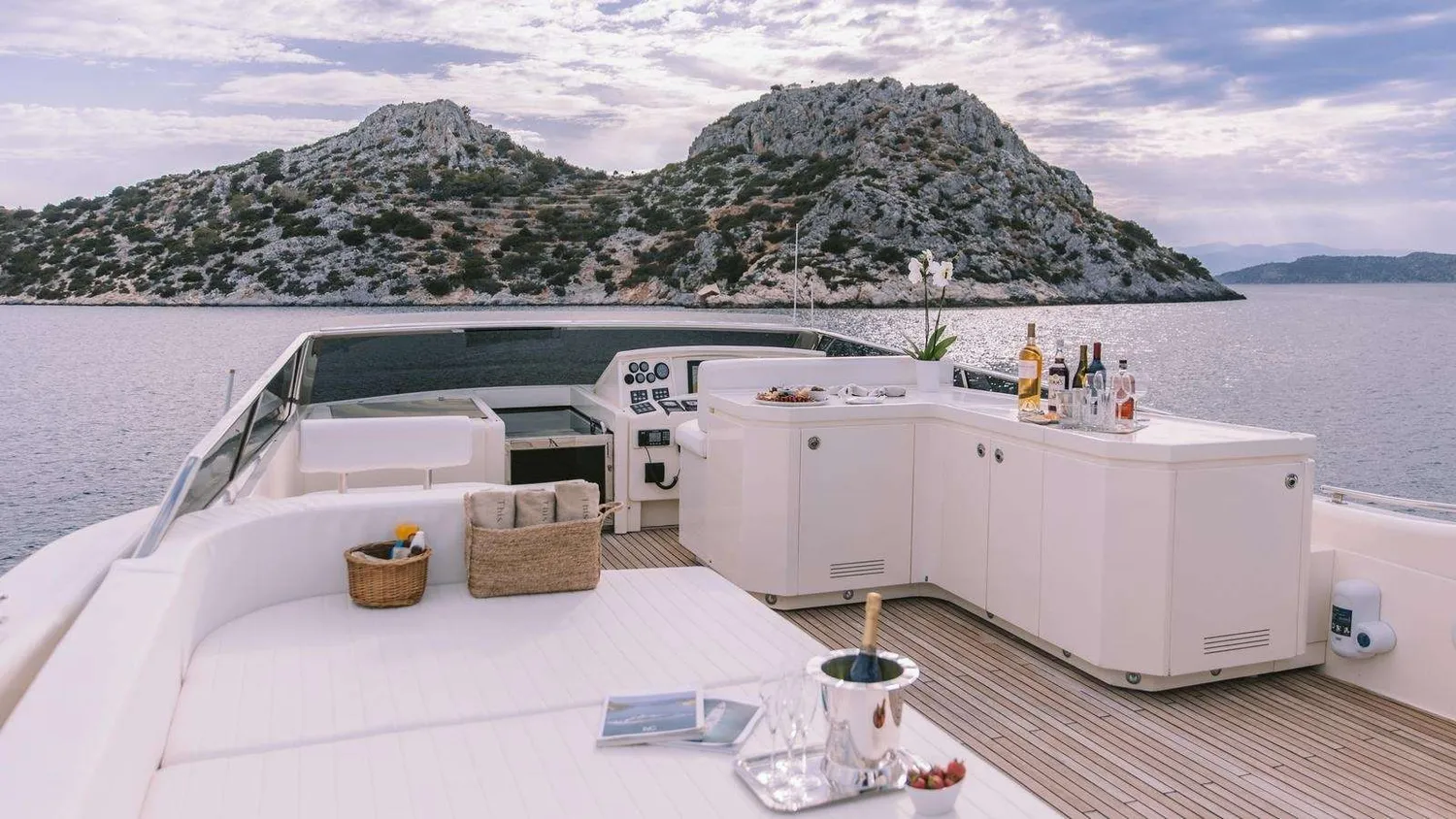 yacht-550854