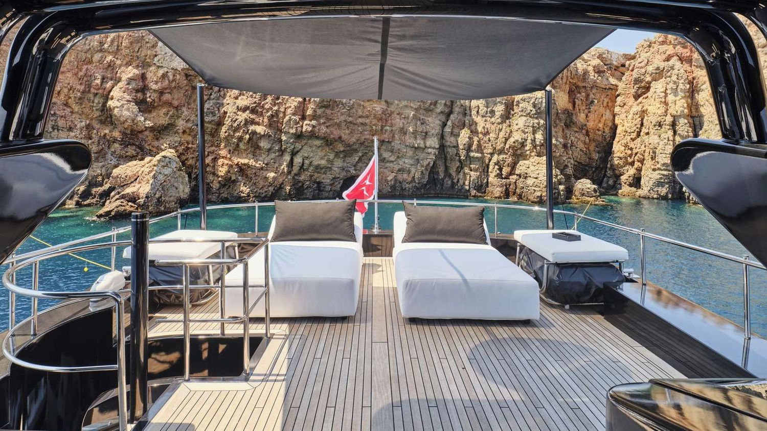 yacht-550829