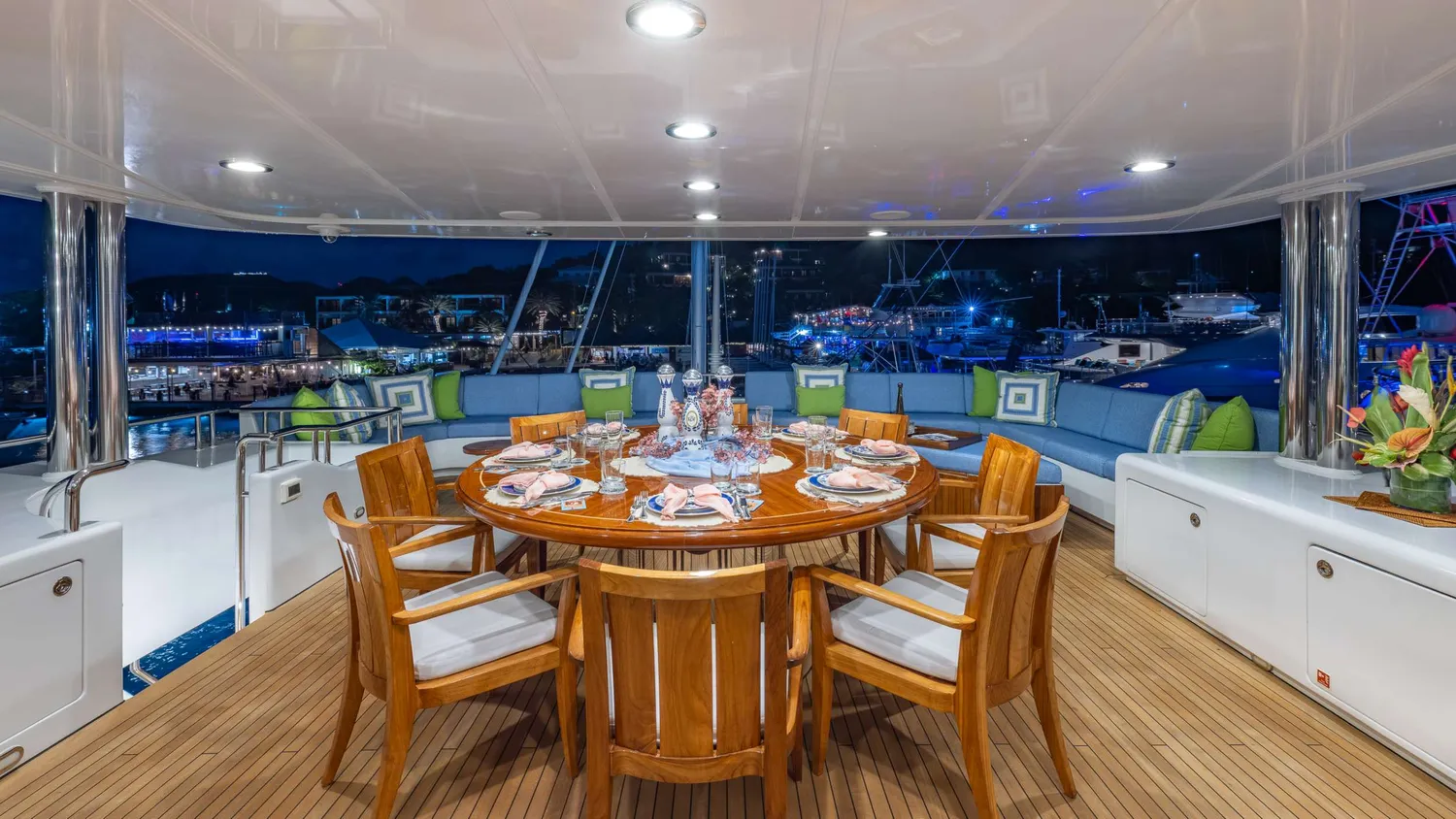 yacht-582335