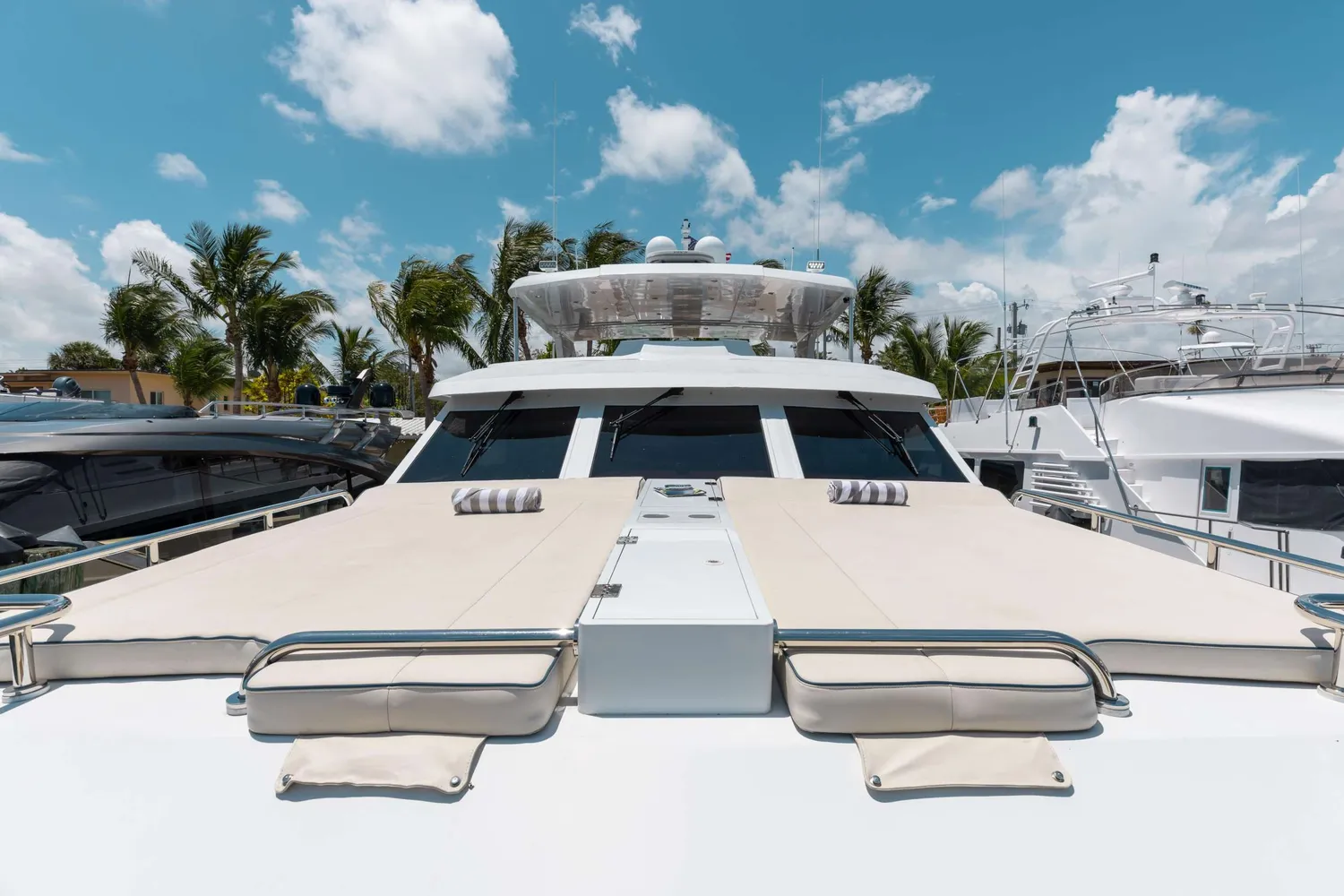 yacht-574326