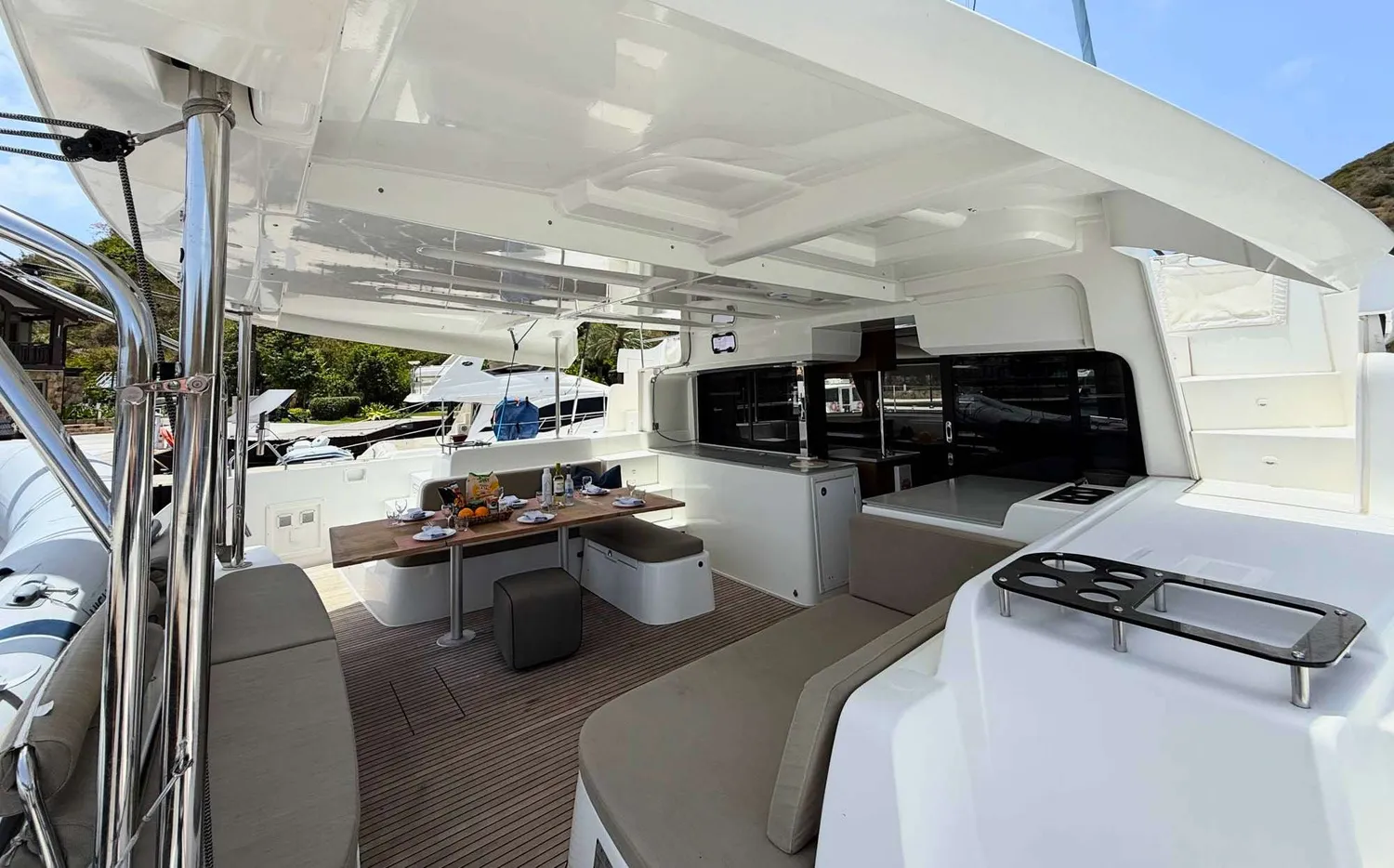 yacht-596965
