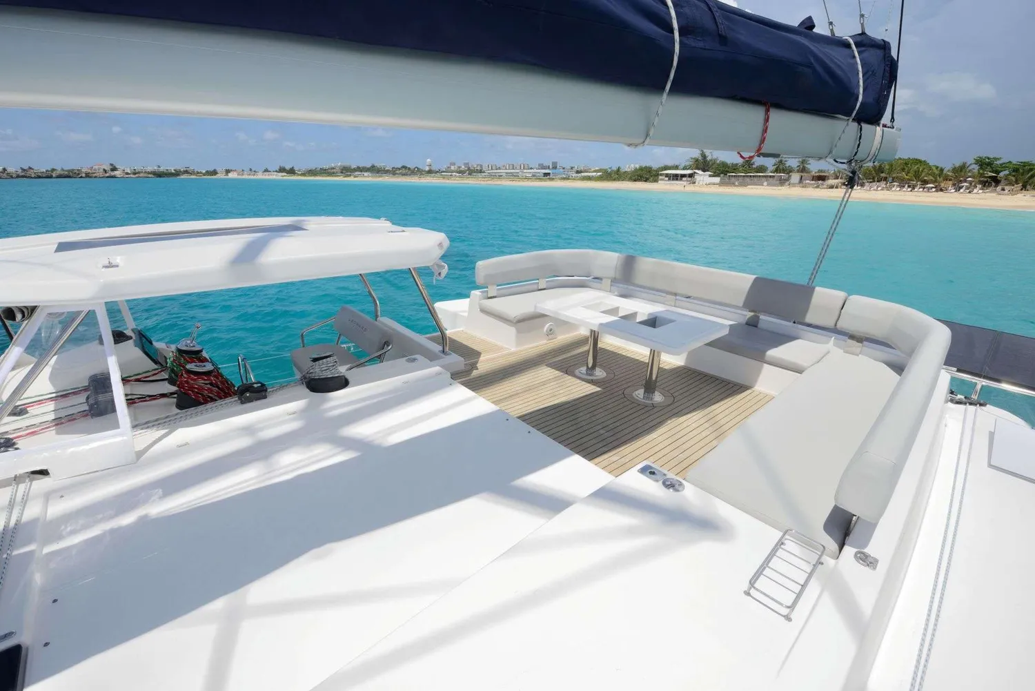 yacht-580084