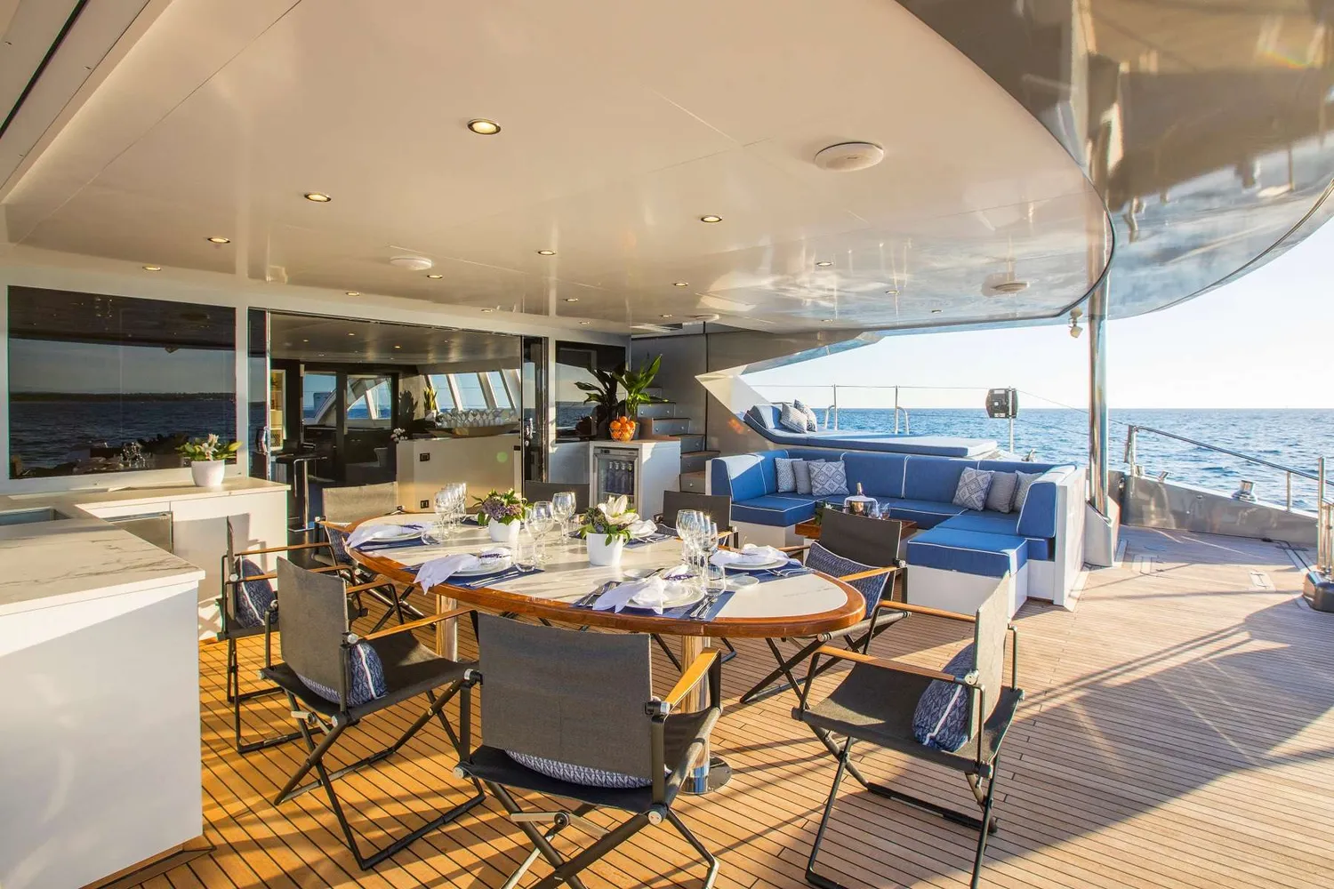 yacht-587336