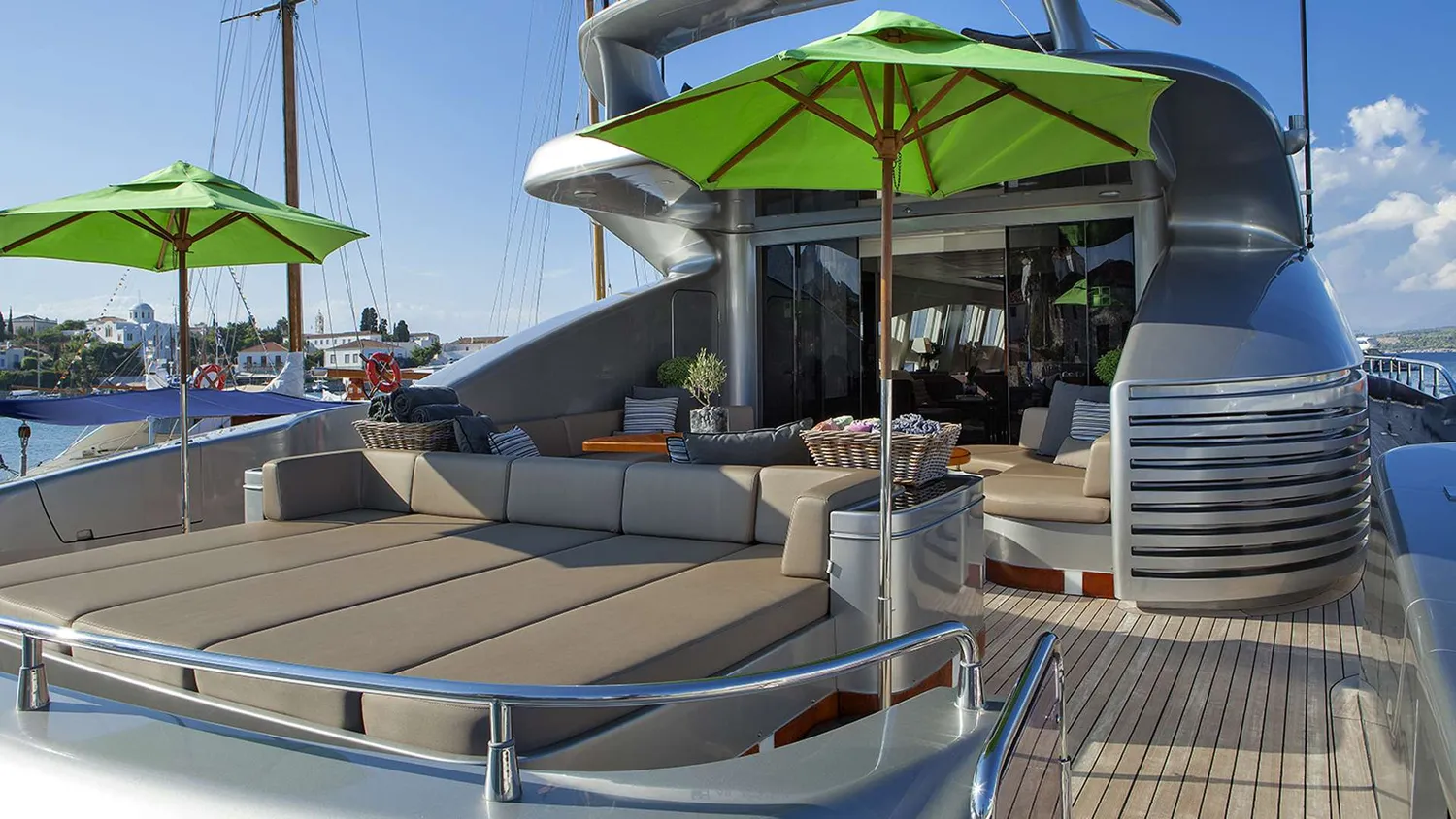 yacht-581542