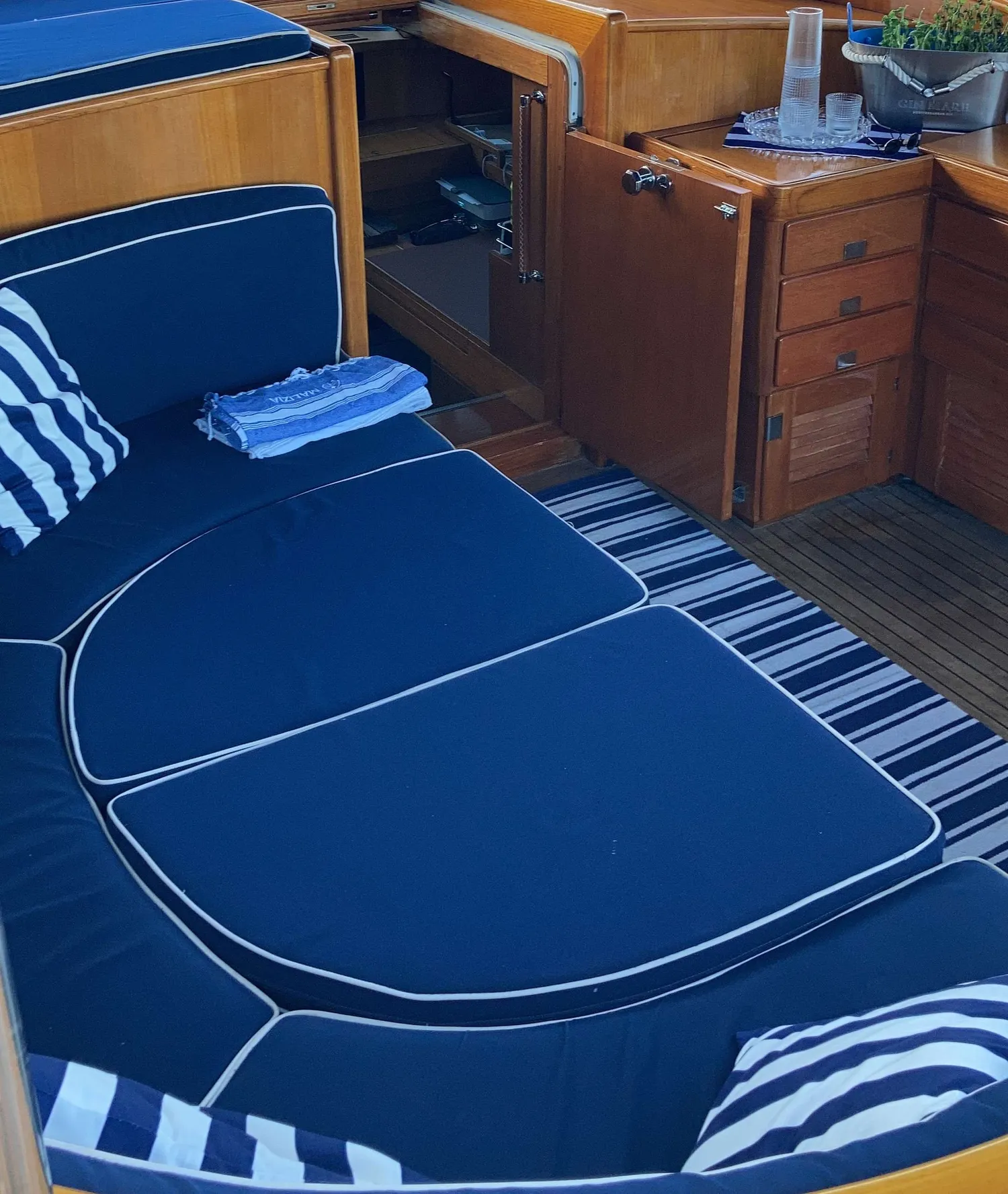 yacht-578966