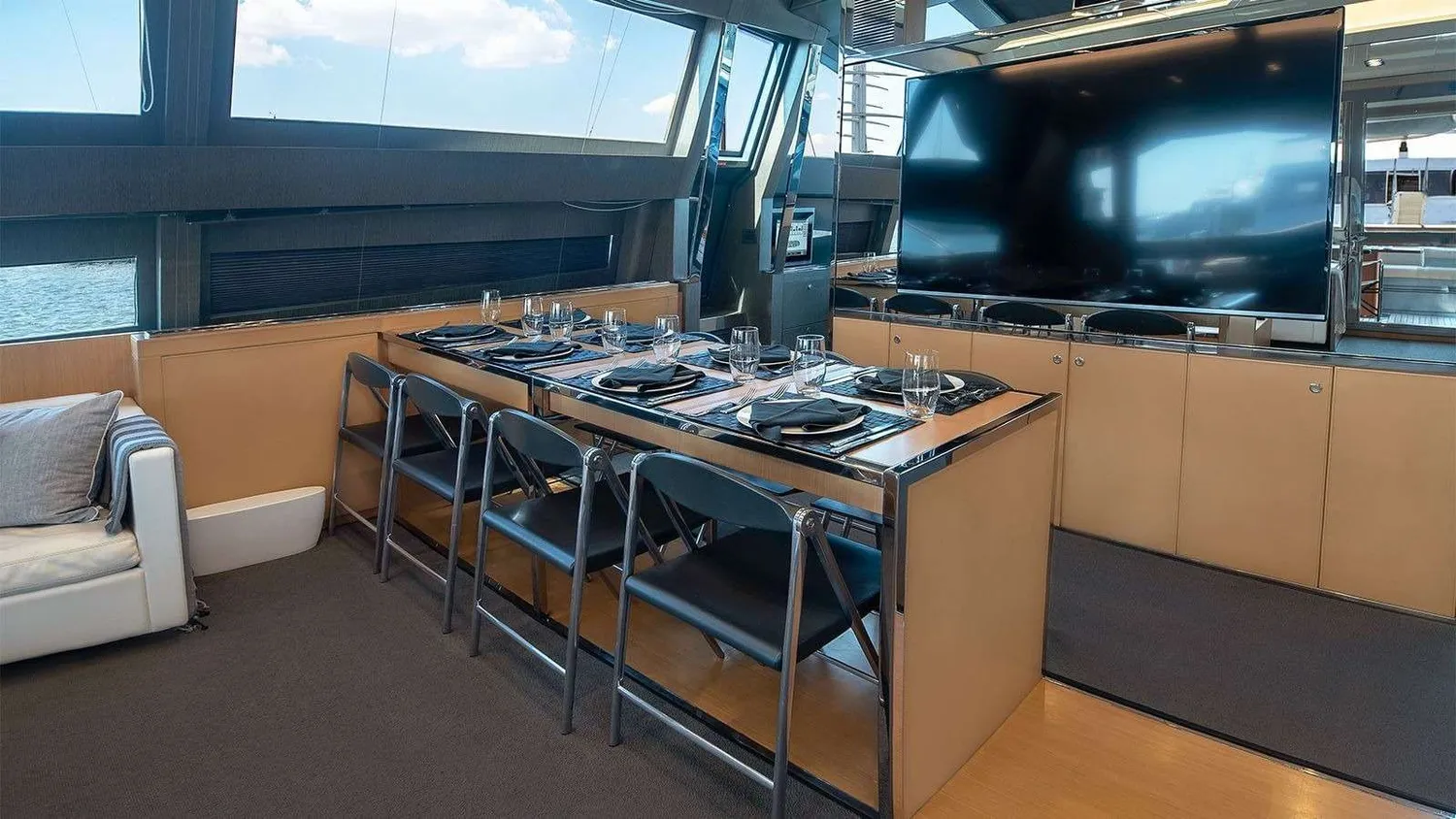 yacht-590718