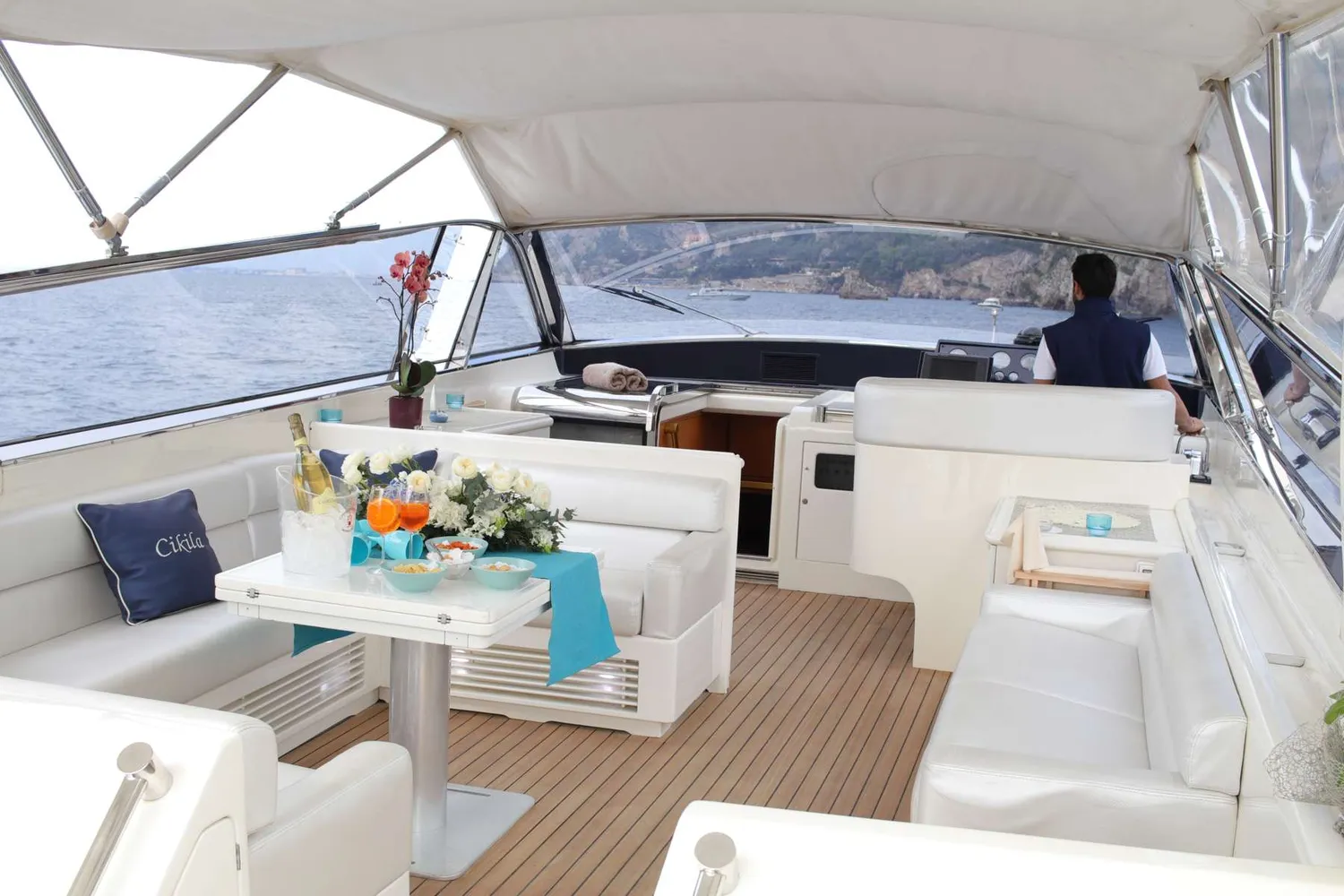 yacht-583304