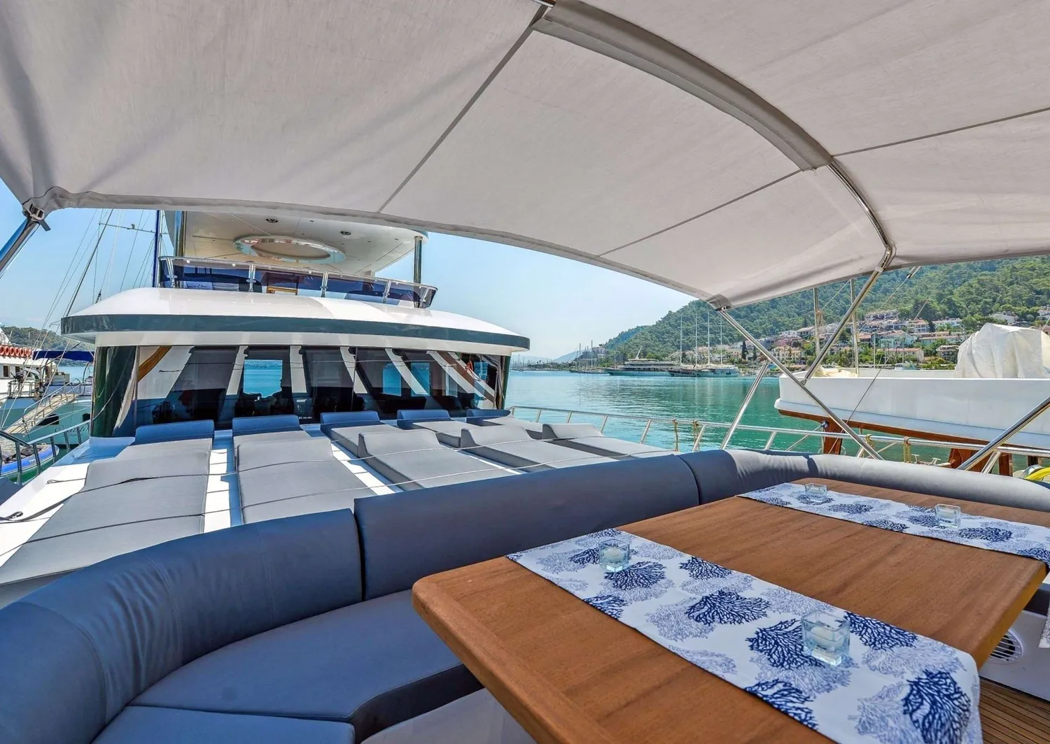 yacht-570328