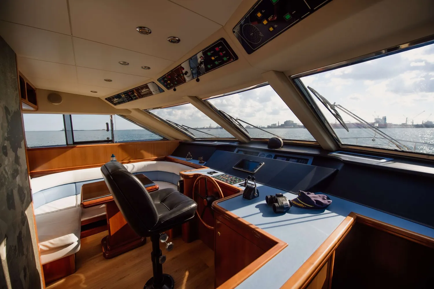 yacht-597646
