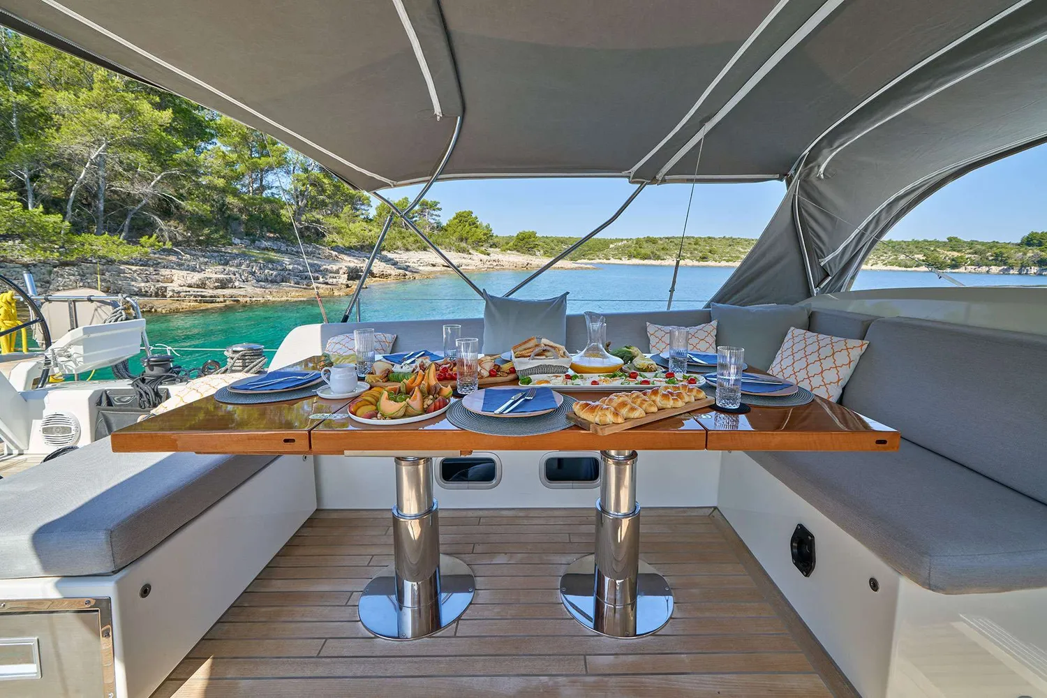 yacht-561584