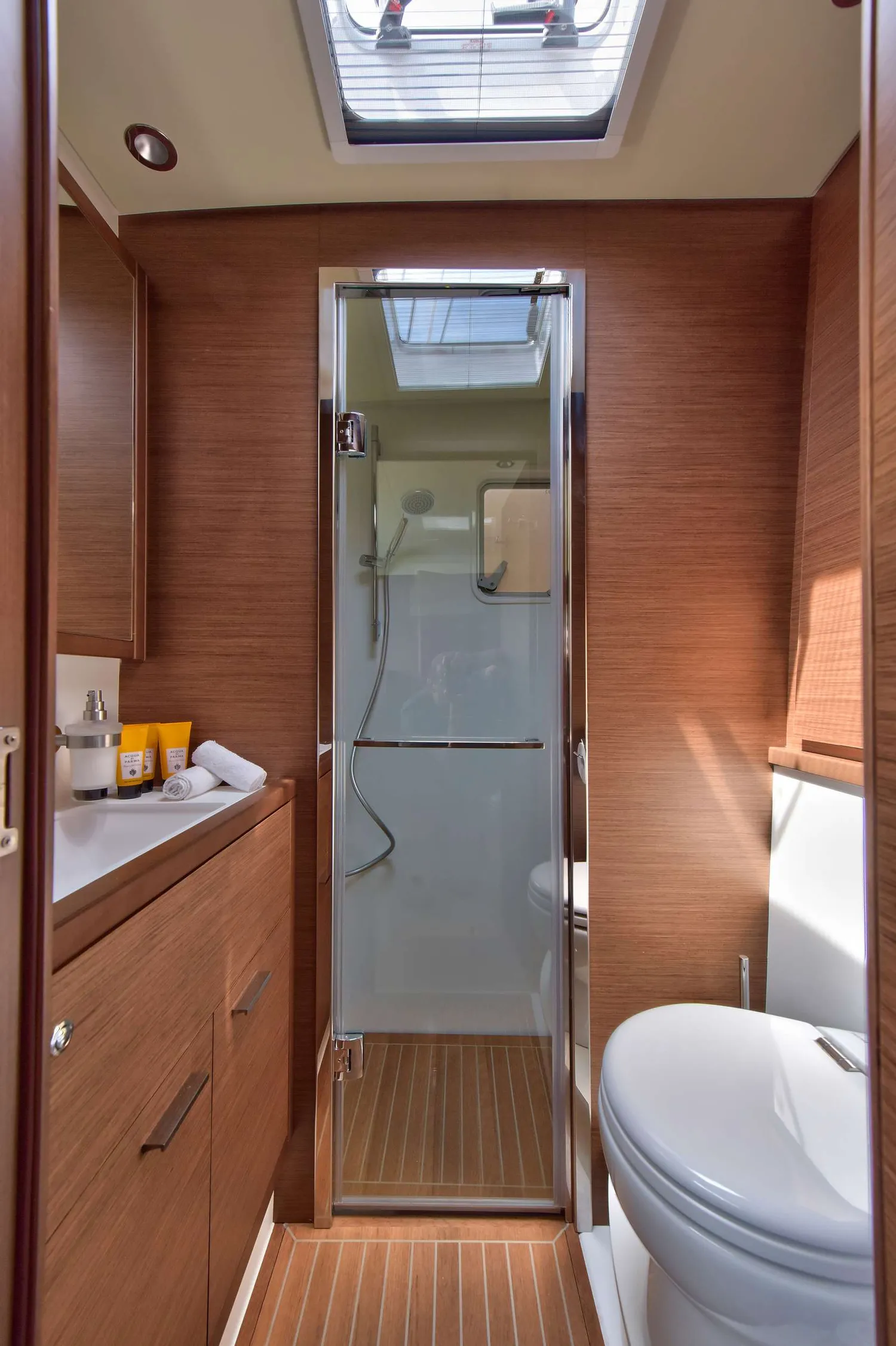 yacht-573156