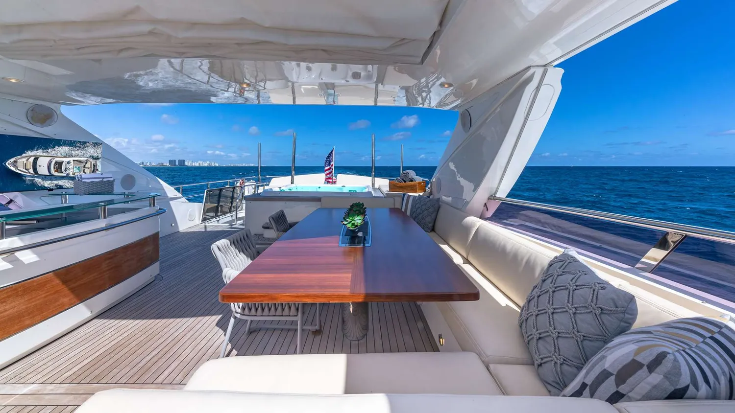yacht-581123