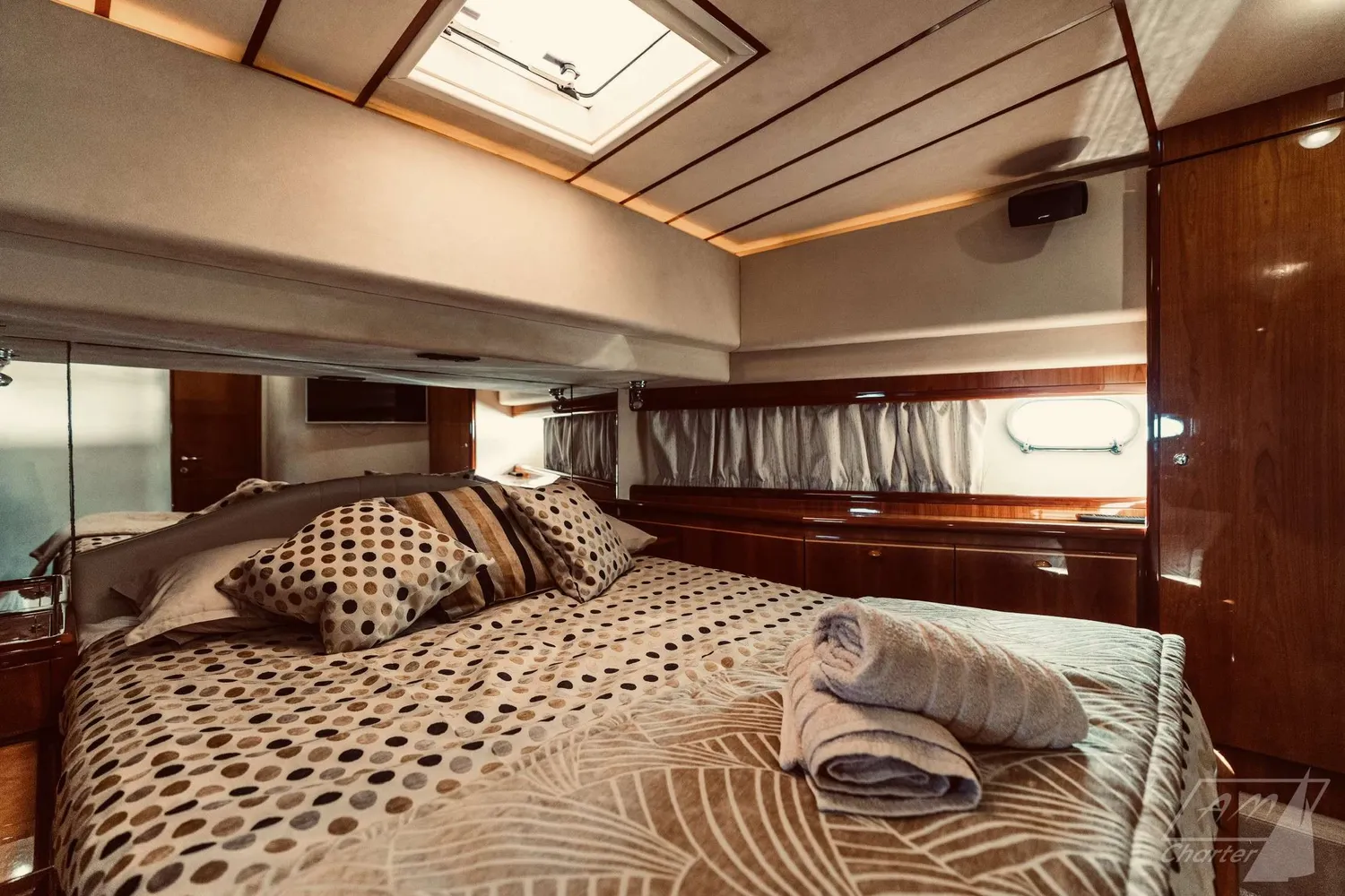 yacht-583674