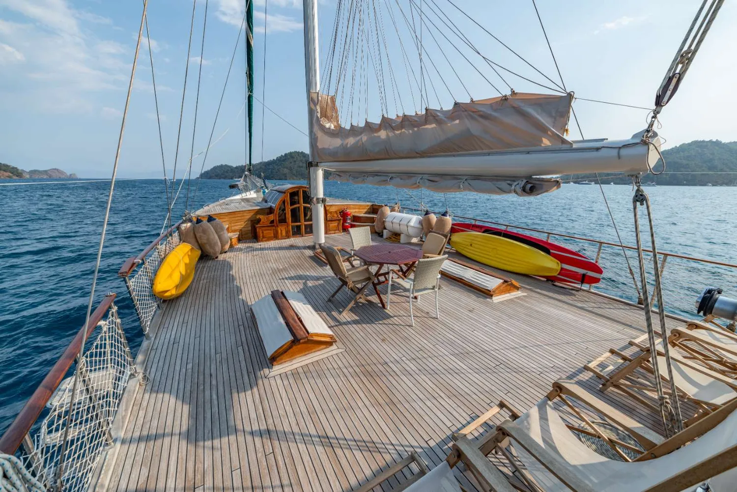 yacht-580391