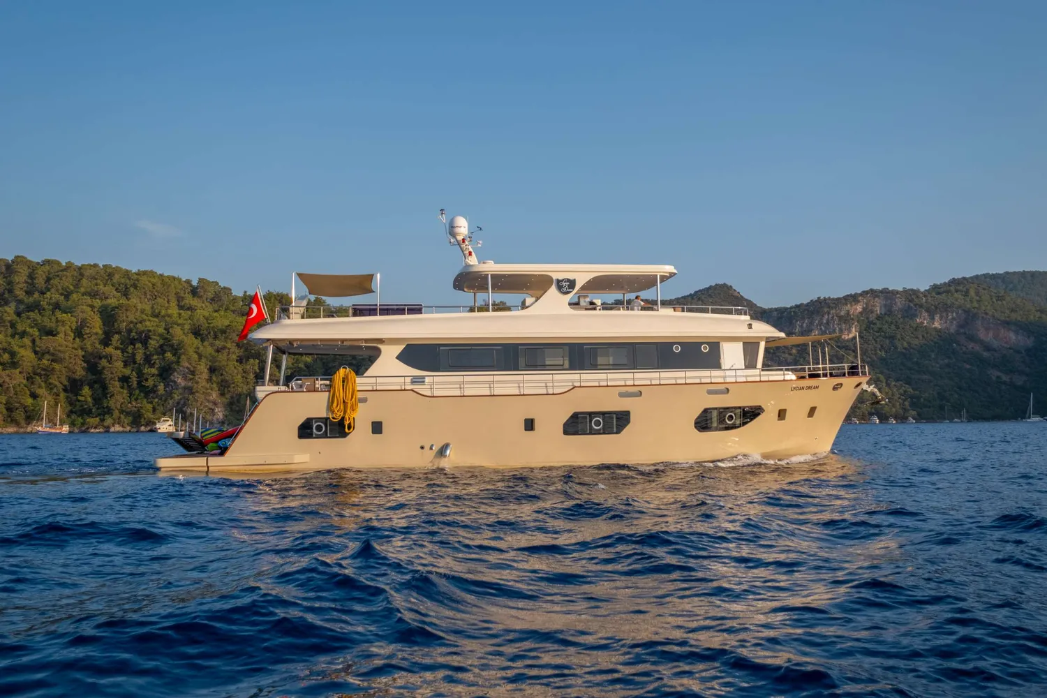 yacht-569155