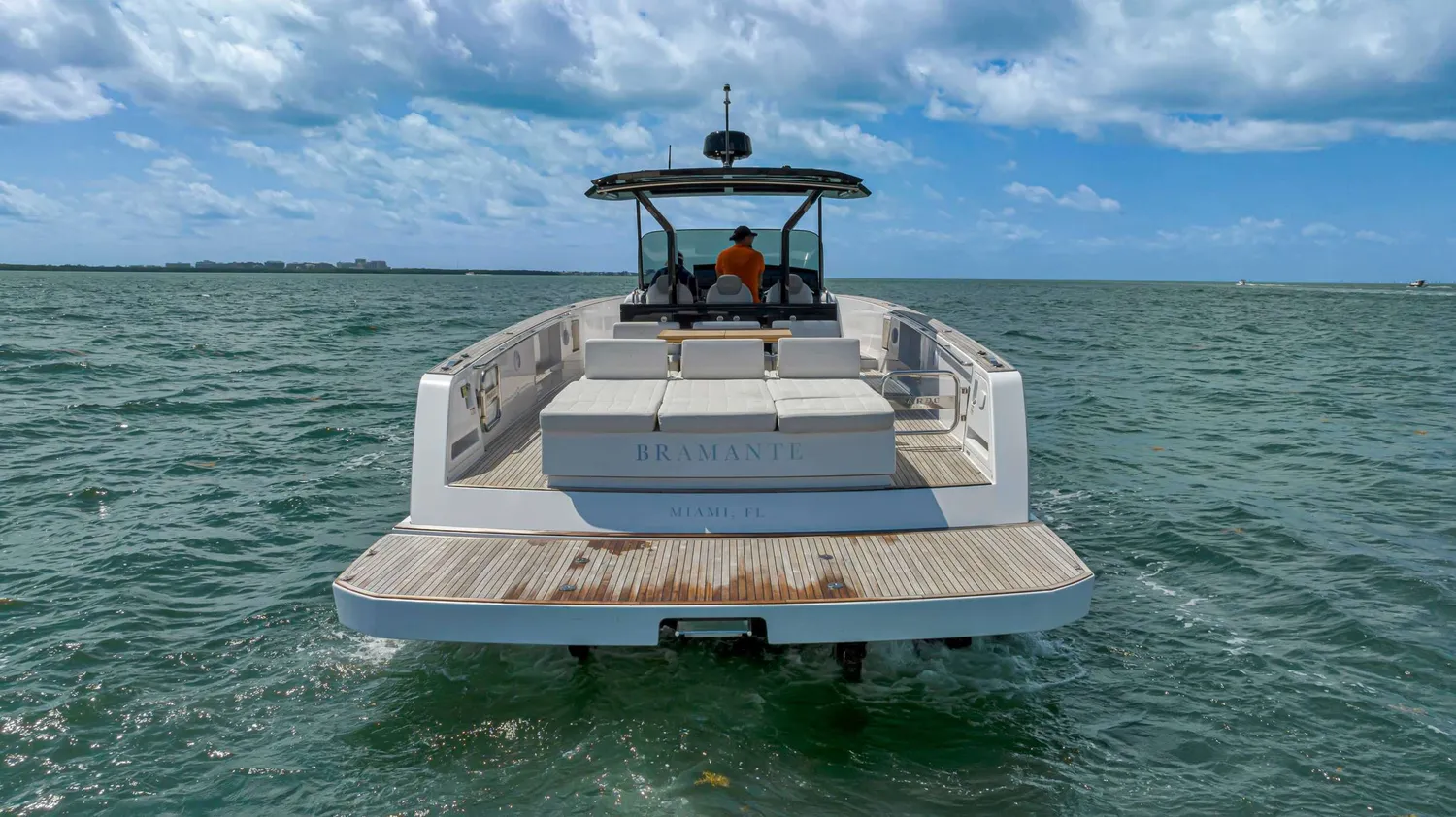 yacht-583763