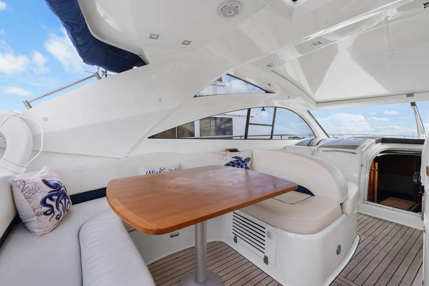 yacht-558356