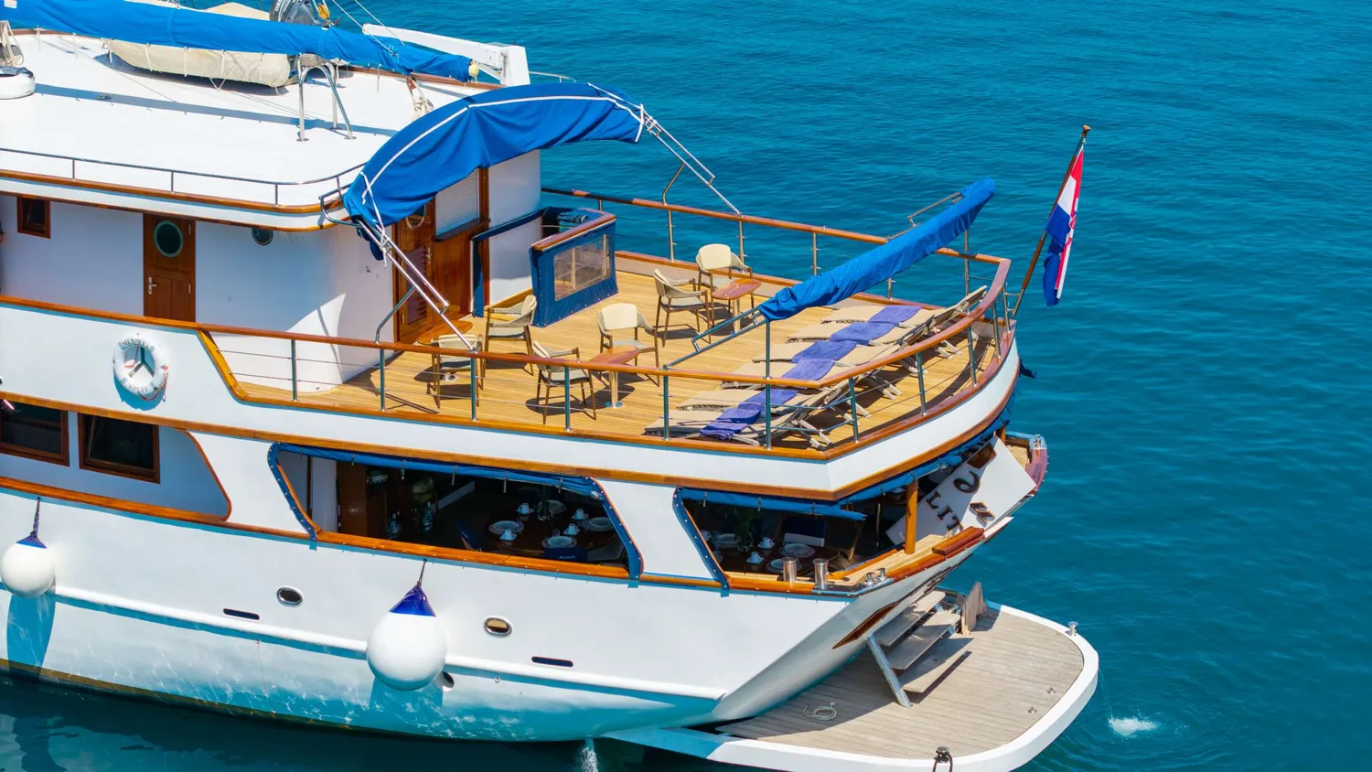 yacht-559554