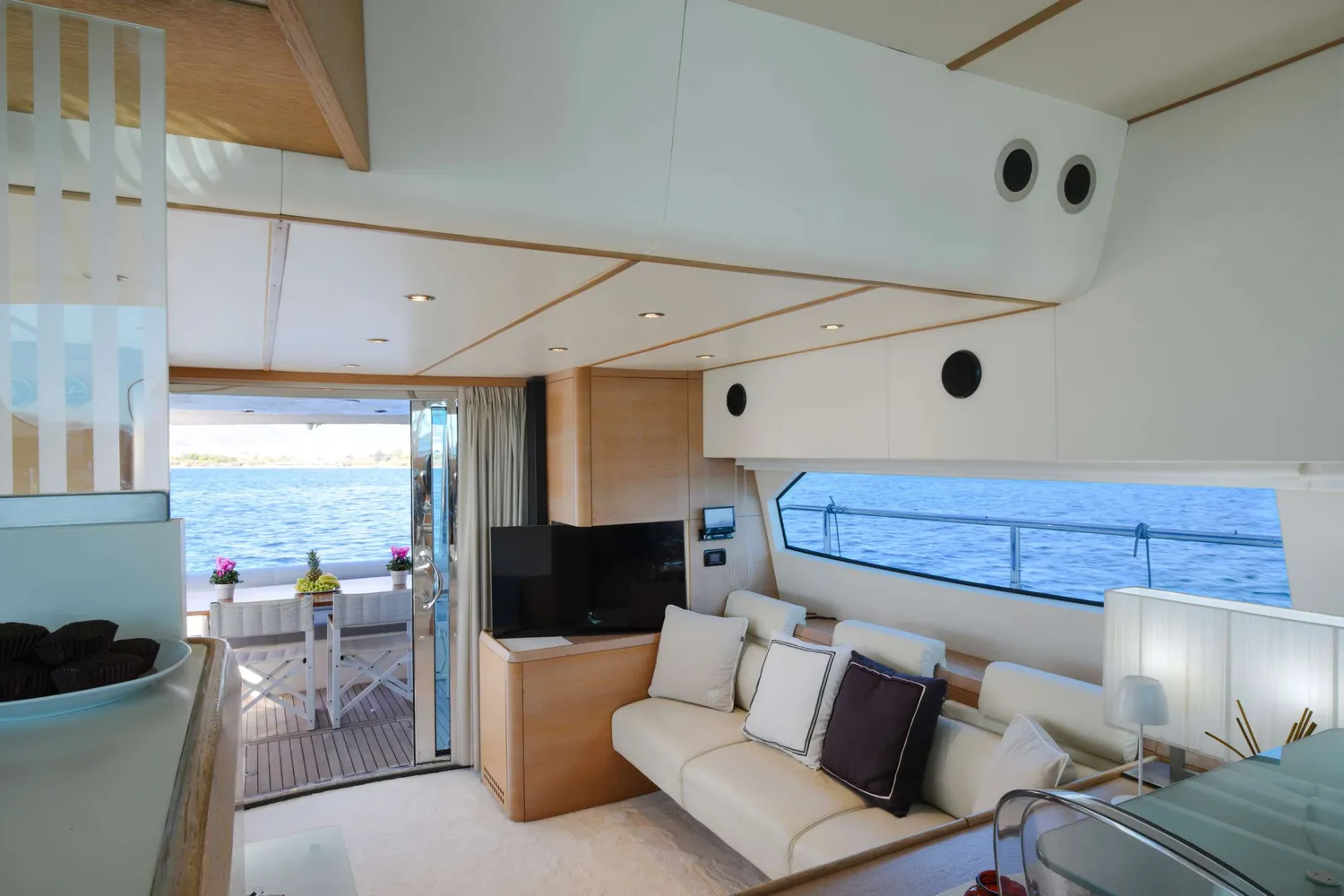 yacht-582078