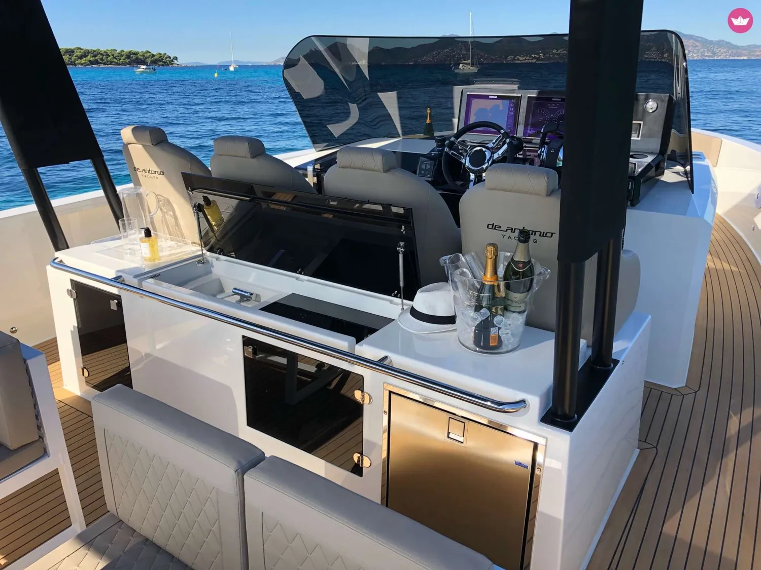 yacht-584681