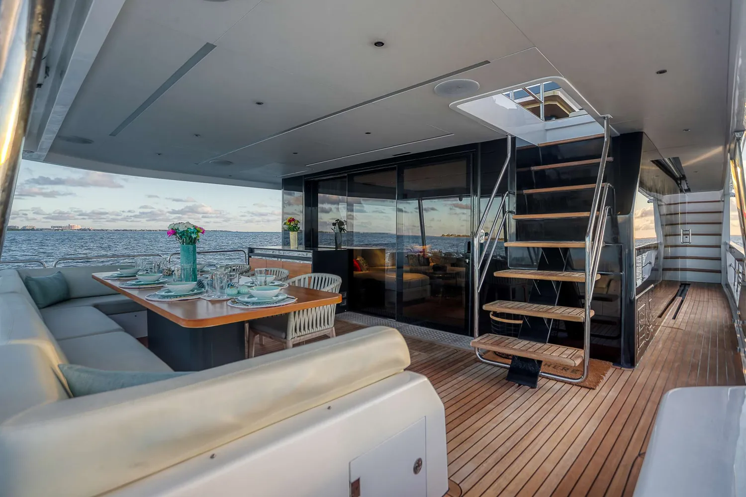 yacht-583929