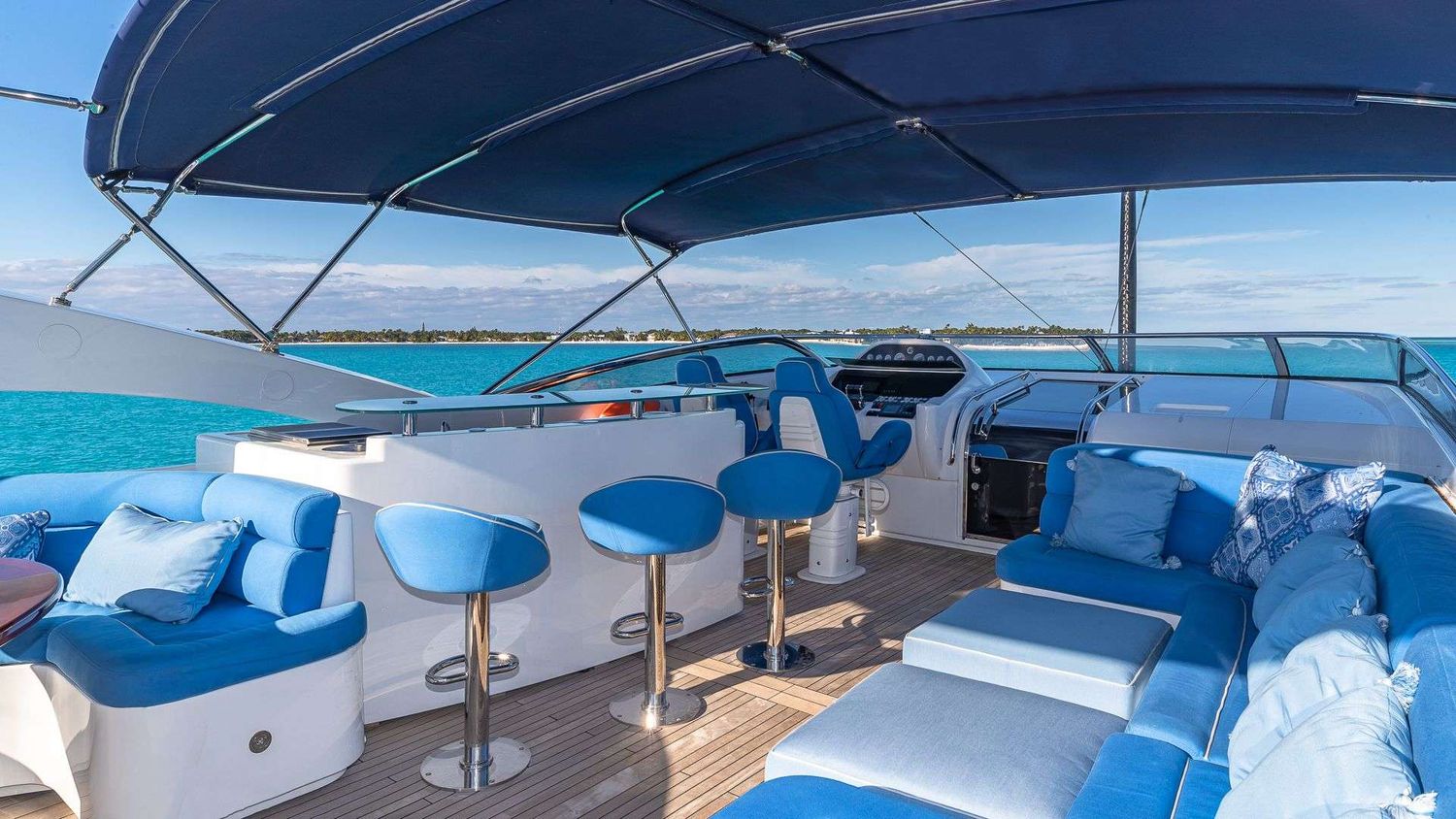 yacht-550800