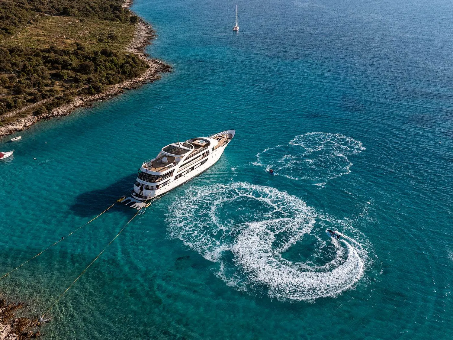 yacht-565886