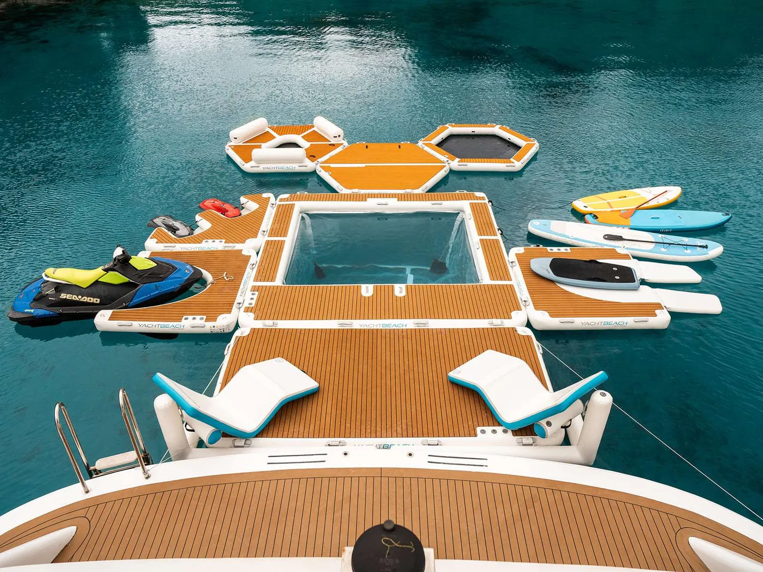 yacht-567980