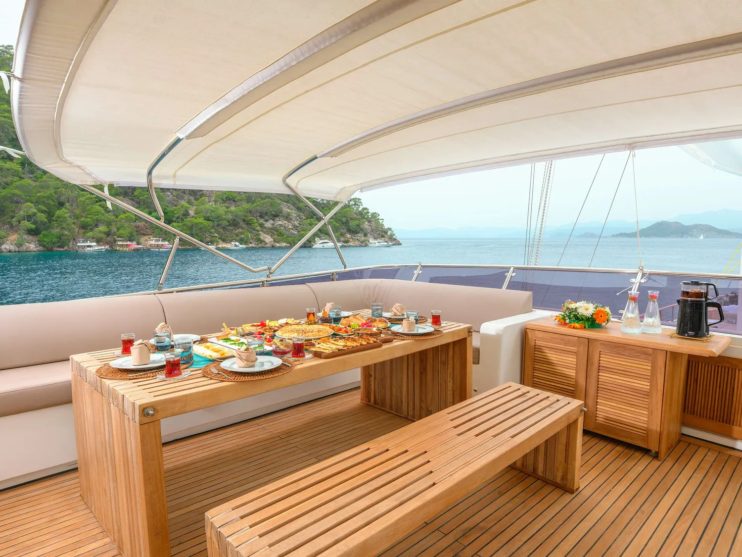 yacht-559437