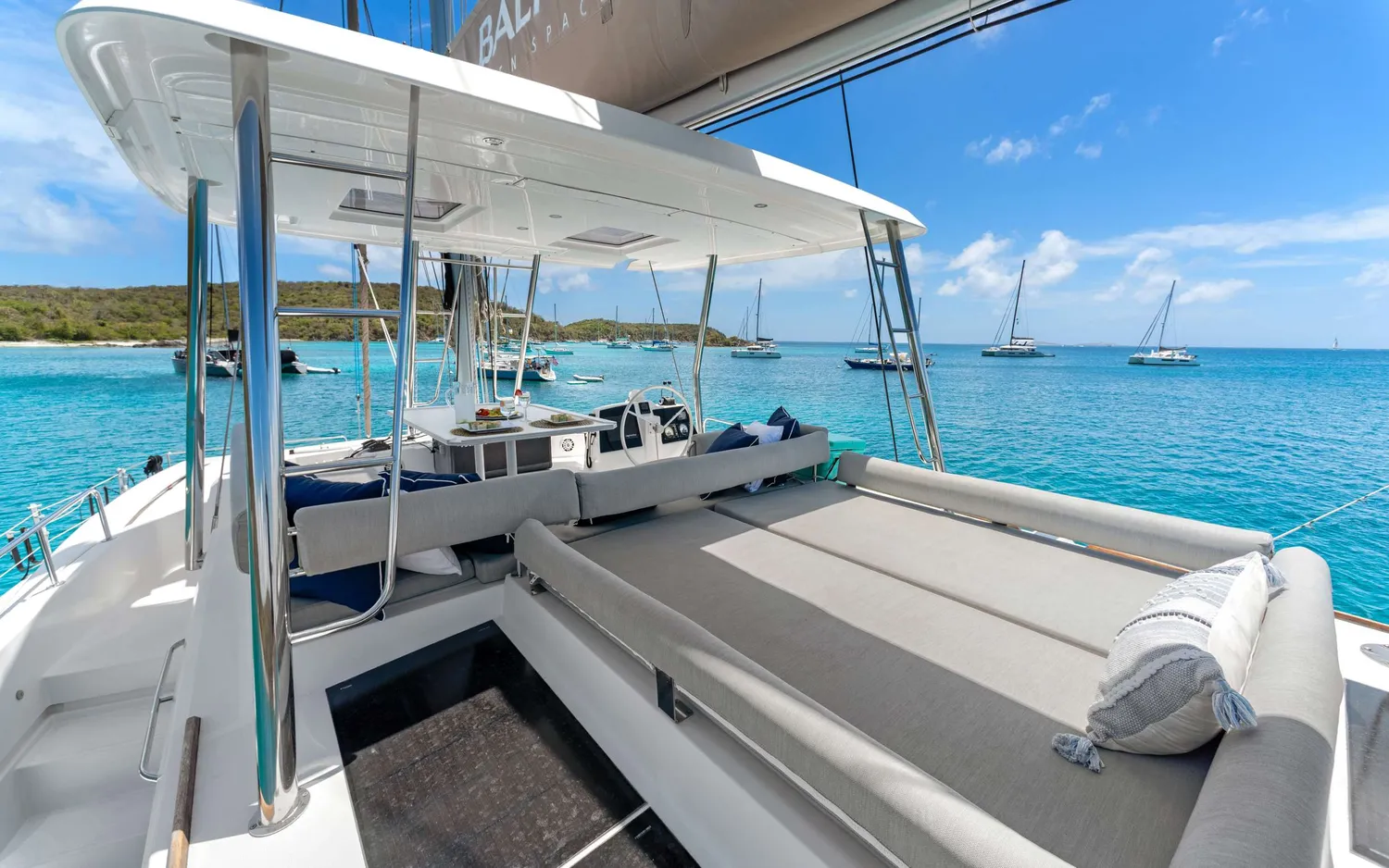 yacht-595765