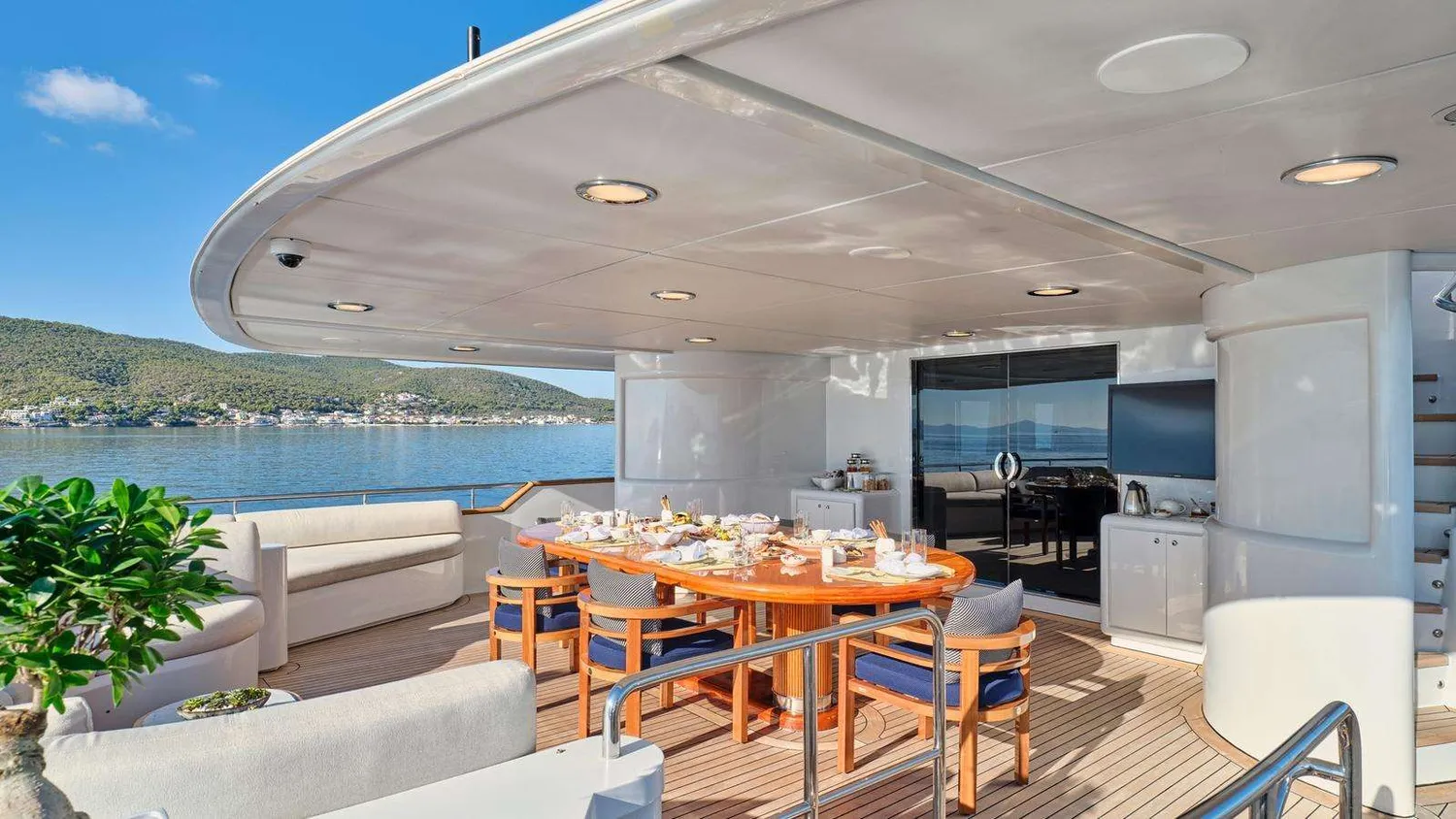yacht-587684