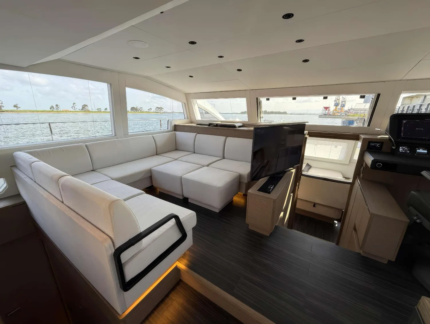 yacht-596006