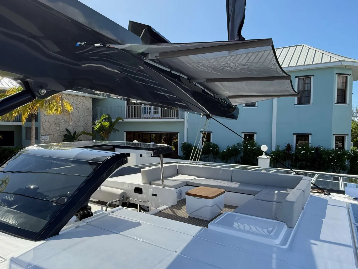 yacht-573888